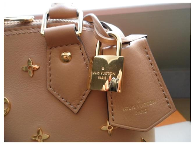 Louis Vuitton Alma BB Kamel - view 3