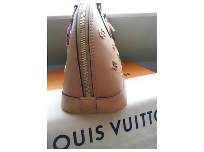 Louis Vuitton Alma BB Kamel - view 4