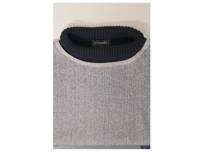 Zweifarbiger Rollkragenpullover von Chanel aus blauer Wolle - Ansicht 9