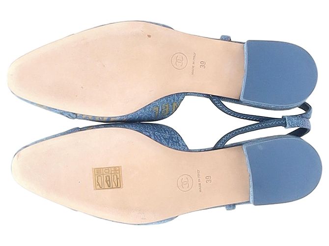 Timeless Chanel Slingback Cap Toe Flats in denim blu - vista 12