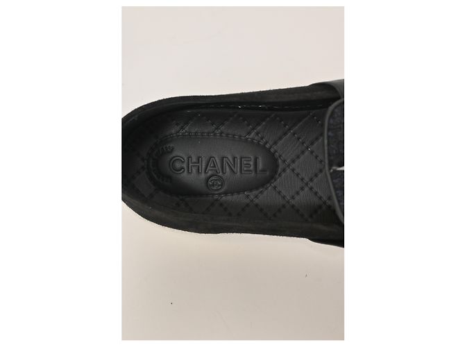 Timeless Scarpe da ginnastica slip on Chanel in tweed nero - vista 15