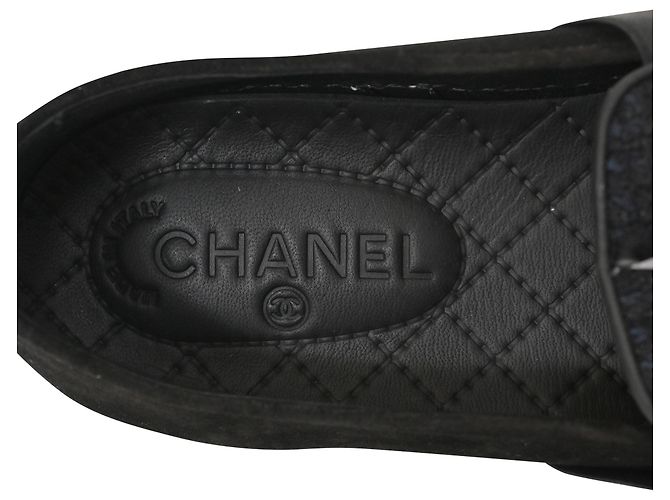 Timeless Scarpe da ginnastica slip on Chanel in tweed nero - vista 7