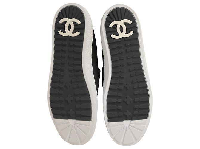 Timeless Scarpe da ginnastica slip on Chanel in tweed nero - vista 8