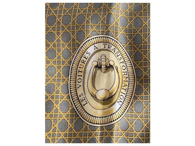 Sciarpa di seta Hermès Transformation Cars marrone beige oro Multicolore - vista 16