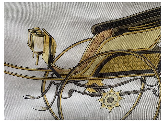 Sciarpa di seta Hermès Transformation Cars marrone beige oro Multicolore - vista 7