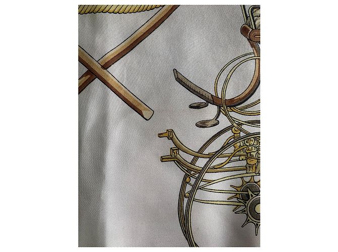 Sciarpa di seta Hermès Transformation Cars marrone beige oro Multicolore - vista 9