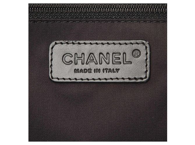 Borsa a tracolla CHANEL New Travel Line A26156 Marrone Nero Marrone scuro - vista 5