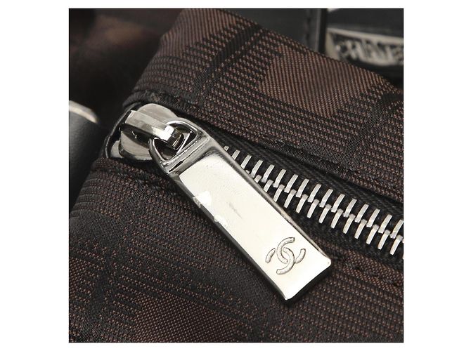 Borsa a tracolla CHANEL New Travel Line A26156 Marrone Nero Marrone scuro - vista 7