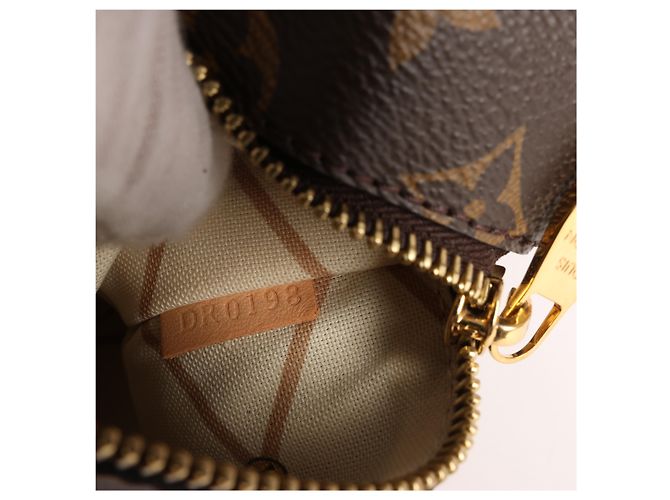 Louis Vuitton Monogram Summer Trunk Pochette Metis M43628 Multicolor - vista 16