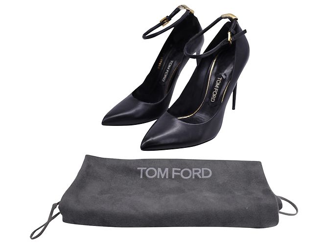 Tom Ford Pointed Toe Ankle Strap Pumps in Black Leather - view 8