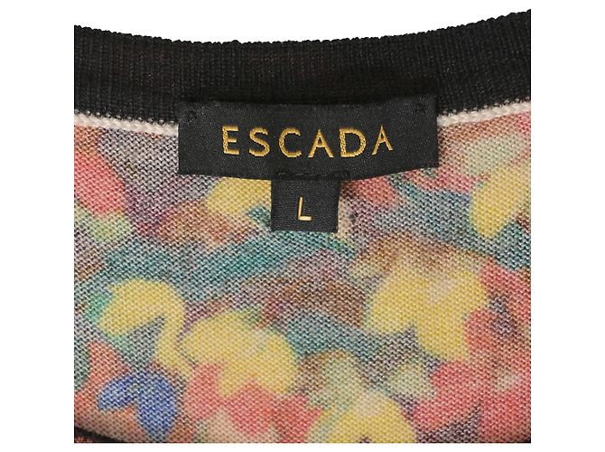 Escada Twin Set Cardigan aus schwarzer Wolle mit Blumenmuster - Ansicht 10