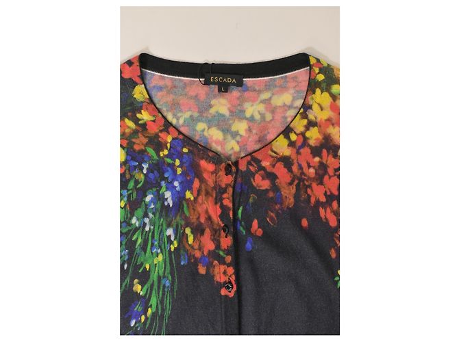 Escada Twin Set Cardigan aus schwarzer Wolle mit Blumenmuster - Ansicht 14