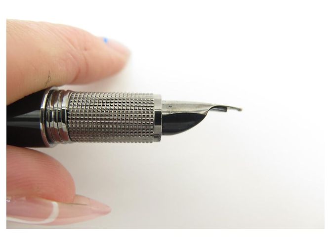 MONTBLANC STARWALKER FÜLLFEDERHALTER MIT SCHWARZEM HARZPATRONE FÜLLSTIFT - Ansicht 3