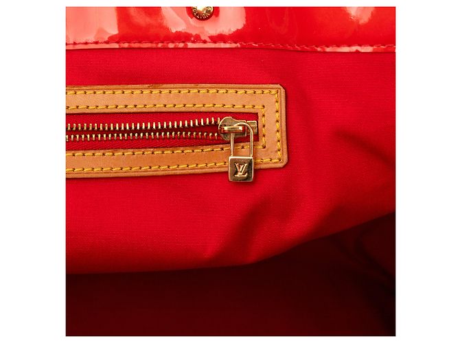 Borsa Louis Vuitton Vernis Reade GM con monogramma Rosso - vista 15