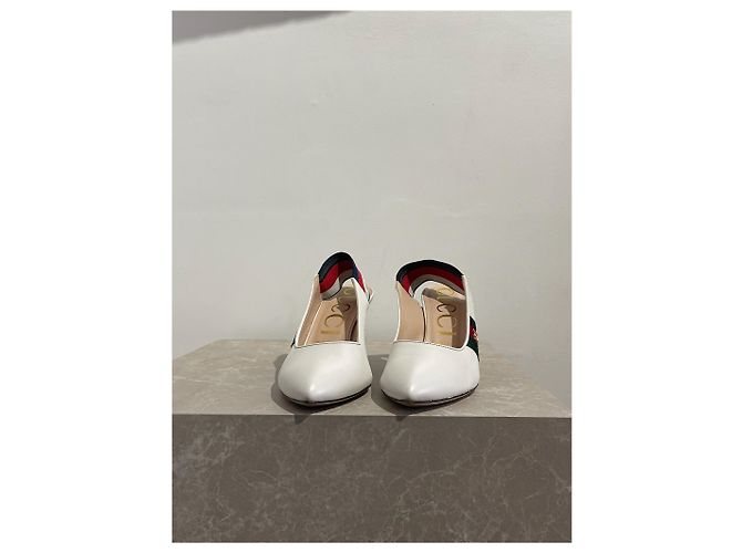 Zapatos de tacón GUCCI T.EU 39 Cuero Blanco - vista 3