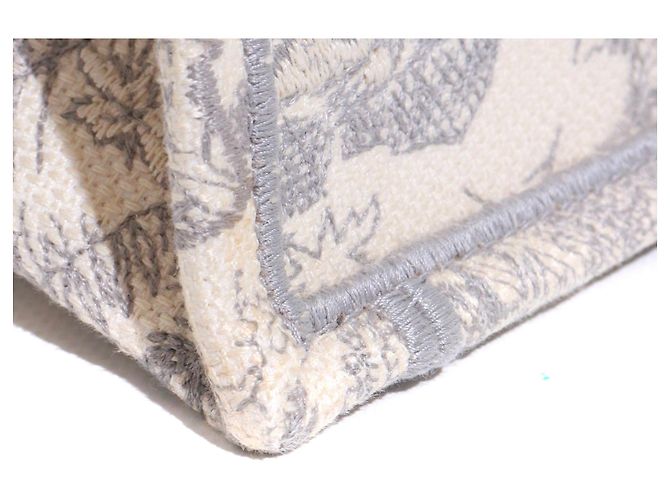 DIOR - Dior Book Tote Medium Tasche aus grauem Toile de Jouy - Ansicht 10