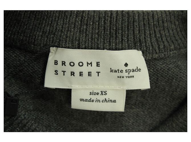 Kate Spade x Boome Street Winking Face Pullover aus grauem Polyamid - Ansicht 4