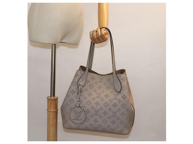 LOUIS VUITTON Monogramm Mahina Blossom MM Einkaufstasche Galle M21852 LV Auth 74705SA - Ansicht 28