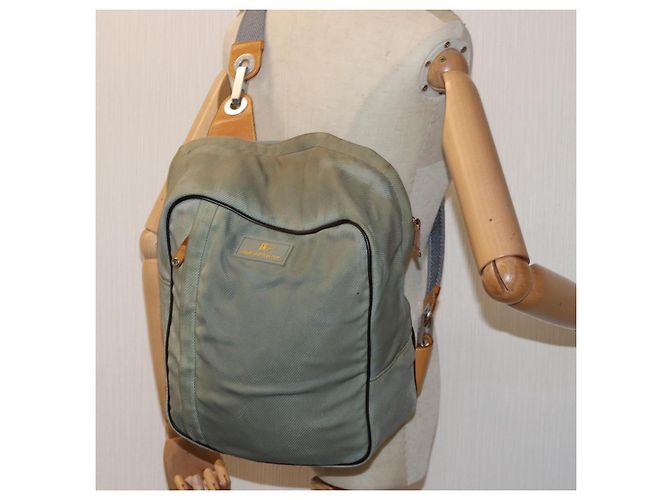 Borsa a tracolla LOUIS VUITTON LV Cup verde LV Auth ti1726 - vista 23
