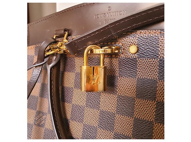 Louis Vuitton Rivoli BB Marrone scuro - vista 6