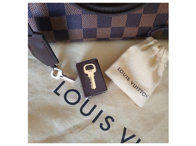 Louis Vuitton Rivoli BB Marrone scuro - vista 8