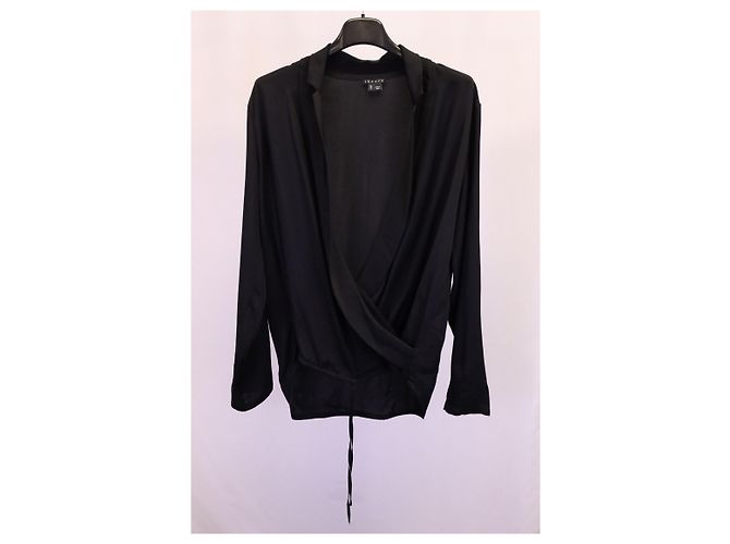 Theory – Bluse mit drapierter Vorderseite aus schwarzem Polyester - Ansicht 4