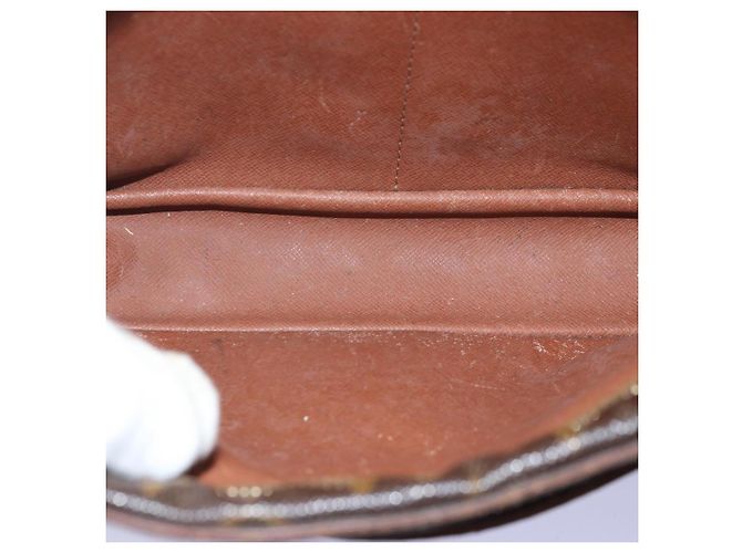 LOUIS VUITTON Monogramma Compiegne 28 Pochette M51845 LV Auth 74303 - vista 9