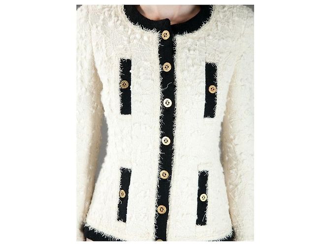 Cambon Chanel 1994A runway Jacket White - view 3