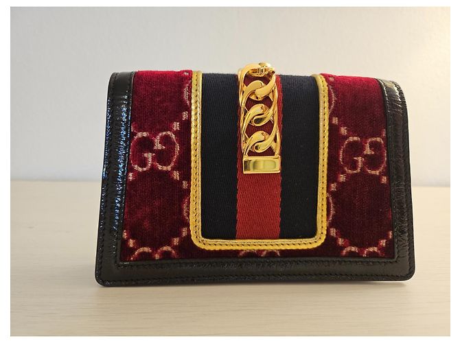 GUCCI Velluto GG Monogram Super Mini Sylvie Nero Bordò - vista 2