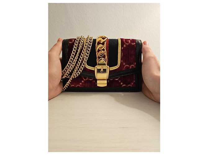 GUCCI Velluto GG Monogram Super Mini Sylvie Nero Bordò - vista 3