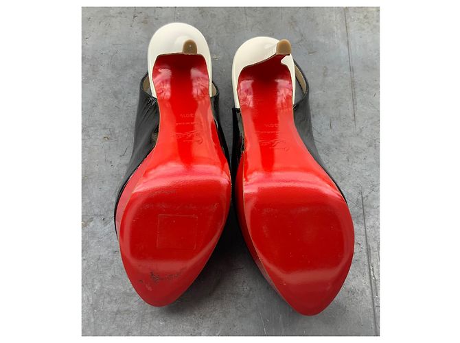 Sandali Christian Louboutin in vernice nera Nero - vista 4