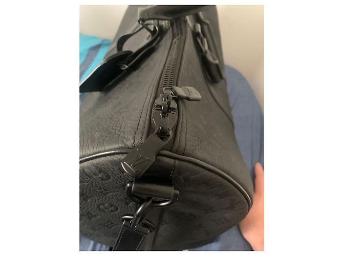 Abbesses Louis Vuitton Keepall 50 taurillon Noir - vue 6