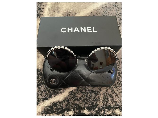 Chanel Occhiali da sole Nero - vista 3