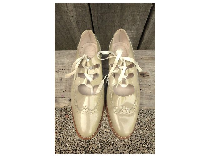 Scarpe stringate Paraboot Beige Pelle verniciata - vista 4