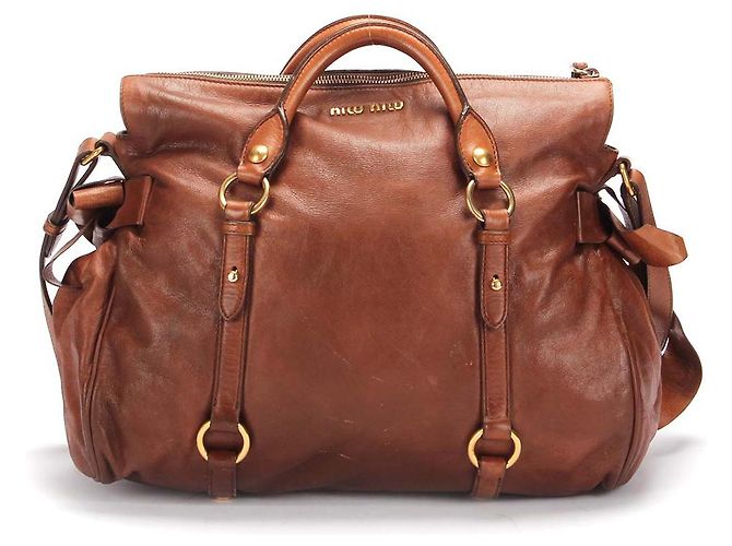 Bolsa de ombro de couro Miu Miu em muito bom estado - vista 2