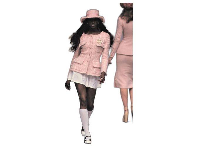 Cambon Chanel Chaqueta rosa de pasarela de 1993 - vista 7