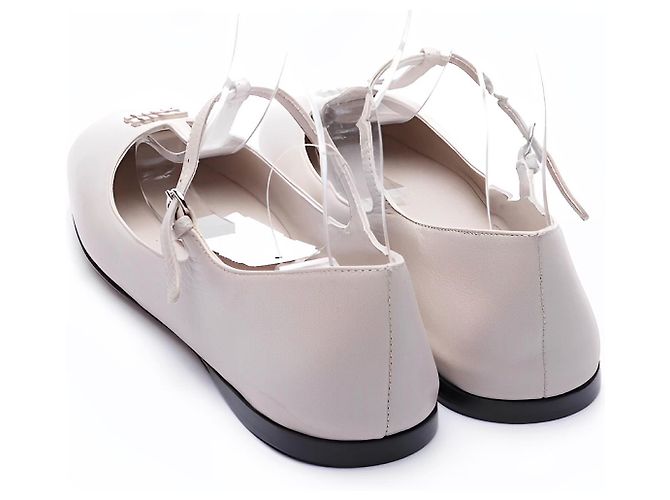 Ballerines Miu Miu en cuir beige - vue 2