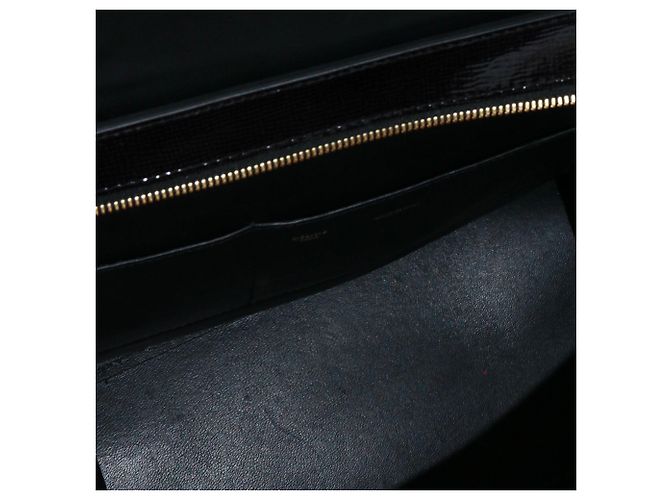 CELINE - Céline Trapeze Handtasche aus schwarzem Lackleder - Ansicht 8