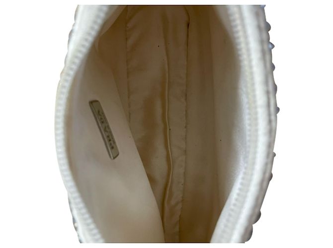 Re-Edition Riedizione Prada impreziosita da cristalli 2000 Borsa in Raso Crema Argento Metallico - vista 17