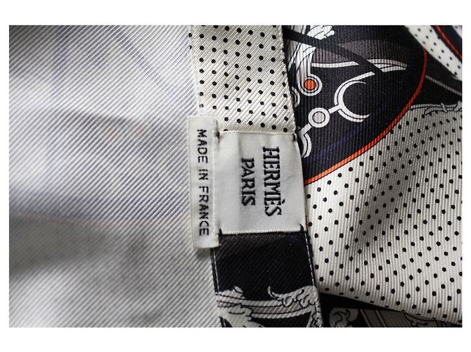 Hermès Saia Midi Estampada Hermes em Seda Creme Branco Cru - vista 9