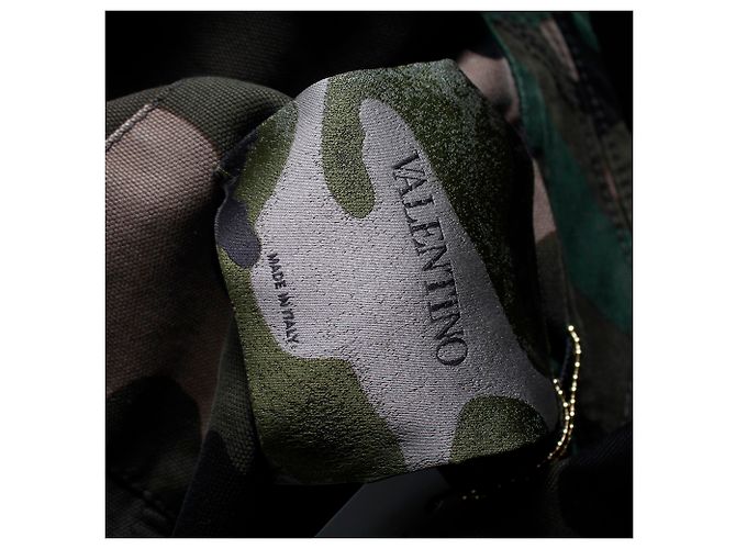 Autre Marque Chaqueta de camuflaje Valentino en algodón verde oliva - vista 4