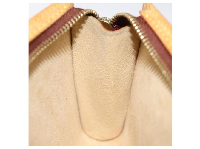 Bucket LOUIS VUITTON Secchiello in pelle Nomad PM Pouch Beige LV Auth 74291 - vista 19