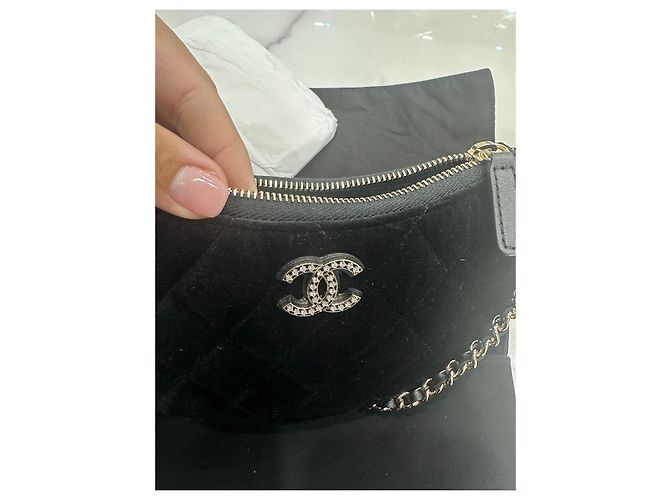 Trendy CC Chanel VIP Gift Borsa a Spalla Piccola in Velluto Nero - vista 11