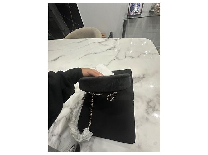 Trendy CC Chanel VIP Gift Borsa a Spalla Piccola in Velluto Nero - vista 15