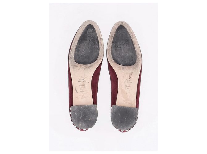 Stuart Weitzman Pear-Embellished Flats aus rotem Wildleder - Ansicht 15