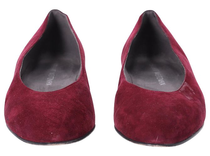 Stuart Weitzman Pear-Embellished Flats aus rotem Wildleder - Ansicht 3