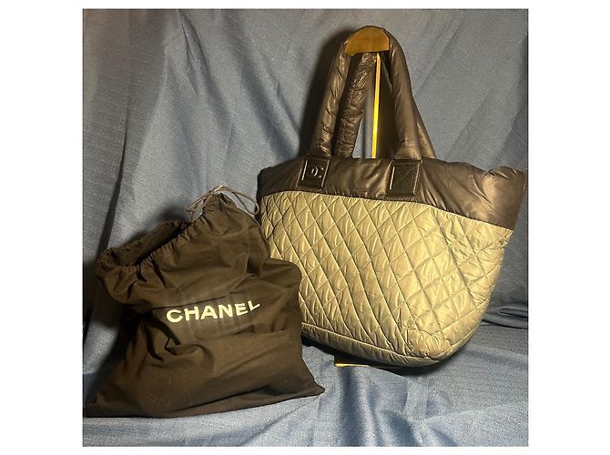 Autre Marque Chanel Cocoon Handtasche Grau Polyester - Ansicht 13