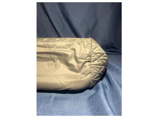 Autre Marque Chanel Cocoon Handtasche Grau Polyester - Ansicht 6