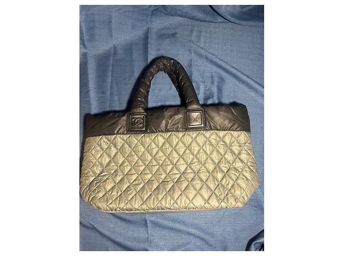 Autre Marque Chanel Cocoon Handtasche Grau Polyester - Ansicht 7
