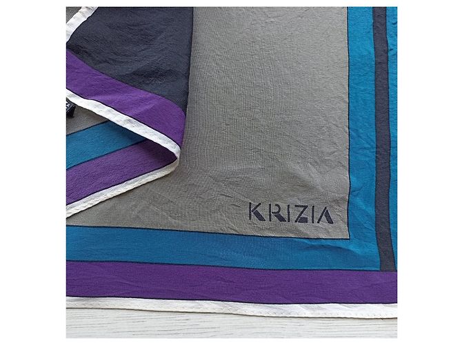 Sciarpa Krizia in seta blu con stampa orso bianco - vista 3